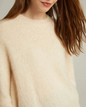 Round Neck Cashmere Pullover Sweater