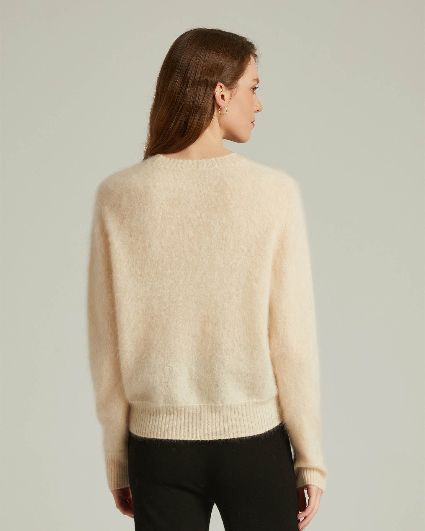 Round Neck Cashmere Pullover Sweater